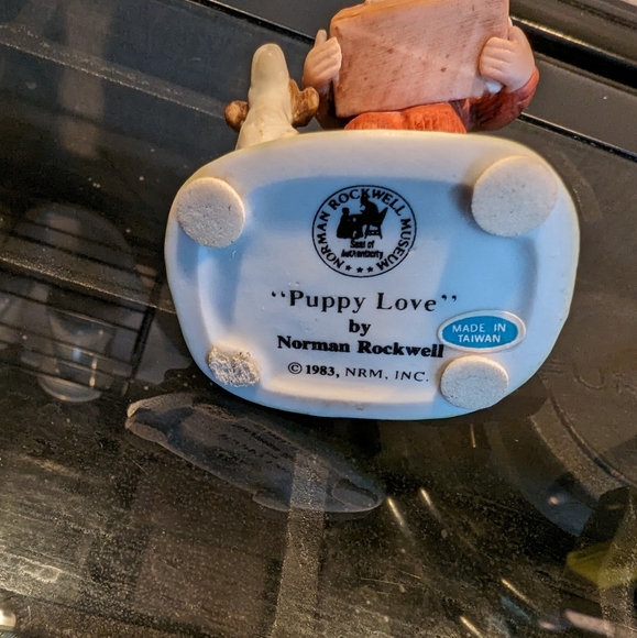 - Norman Rockwell Museum Puppy Love Figurine. 1983. Vintage. EUC. 4 inches… - Picture 2 of 5